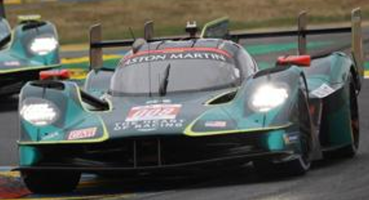 1/18 Spark Aston Martin Valkyrie No.009 ASTON MARTIN THOR TEAM Le Mans 24H 2025 A. Riberas - M. Sorensen - R.De Angelis Car Model