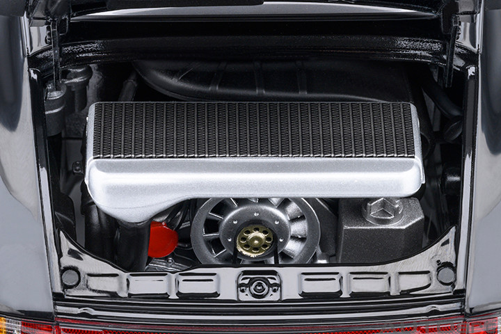 1/18 AUTOart Porsche 911 (930) Turbo Wangan Midnight 