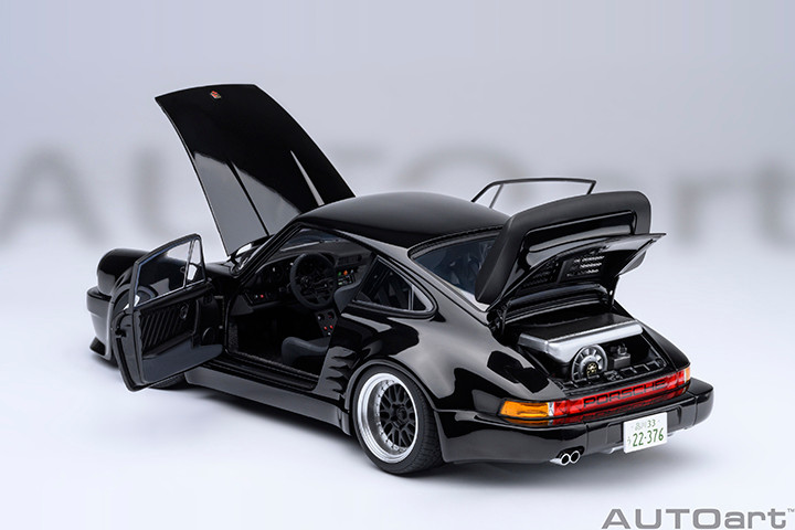 1/18 AUTOart Porsche 911 (930) Turbo Wangan Midnight 