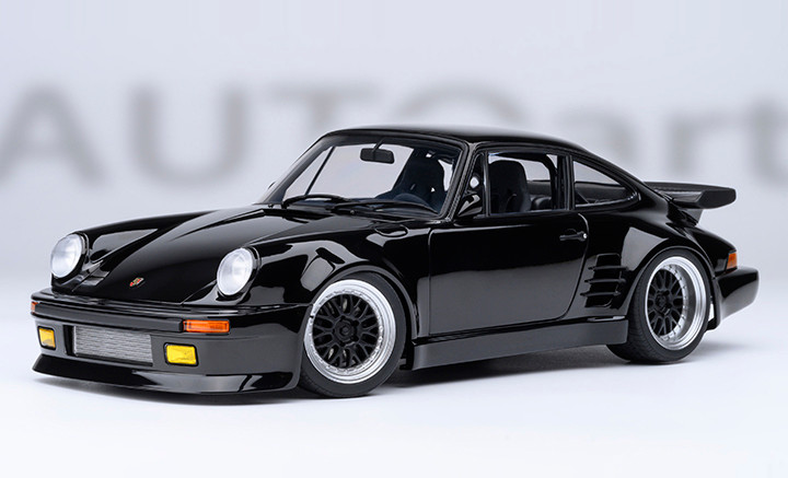 1/18 AUTOart Porsche 911 (930) Turbo Wangan Midnight 