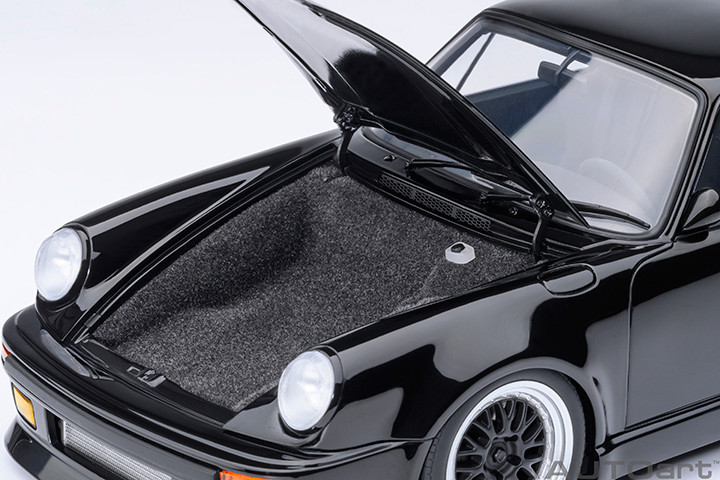 1/18 AUTOart Porsche 911 (930) Turbo Wangan Midnight 