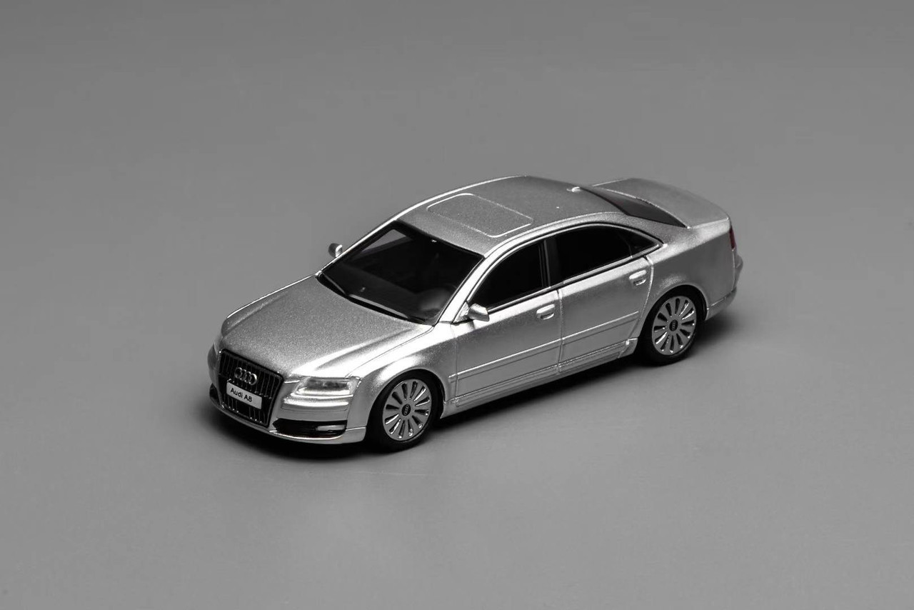 1/64 Motorhelix 2008 Audi S8 (D3) (Ice Silver Metallic) Car Model