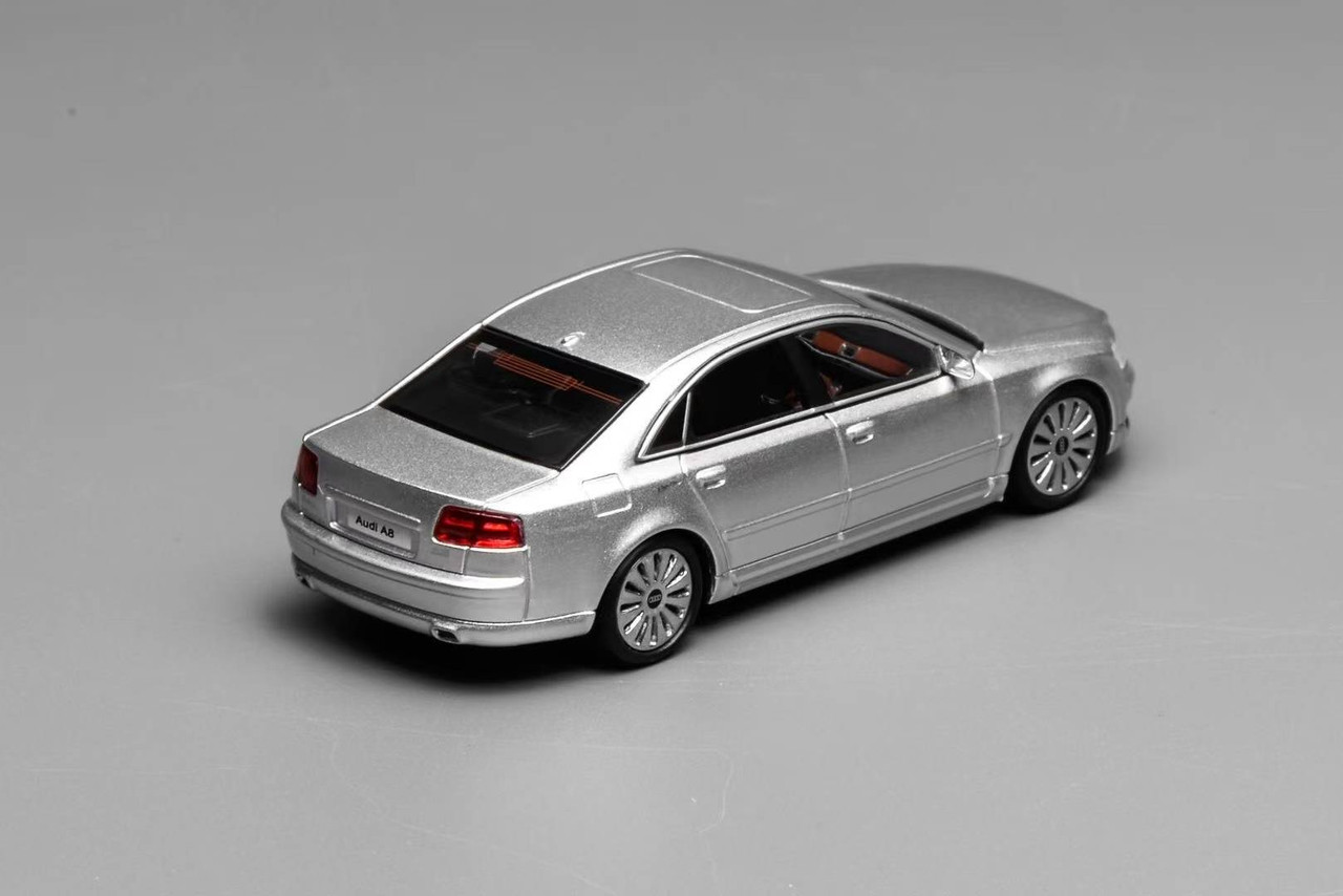 1/64 Motorhelix 2008 Audi S8 (D3) (Ice Silver Metallic) Car Model