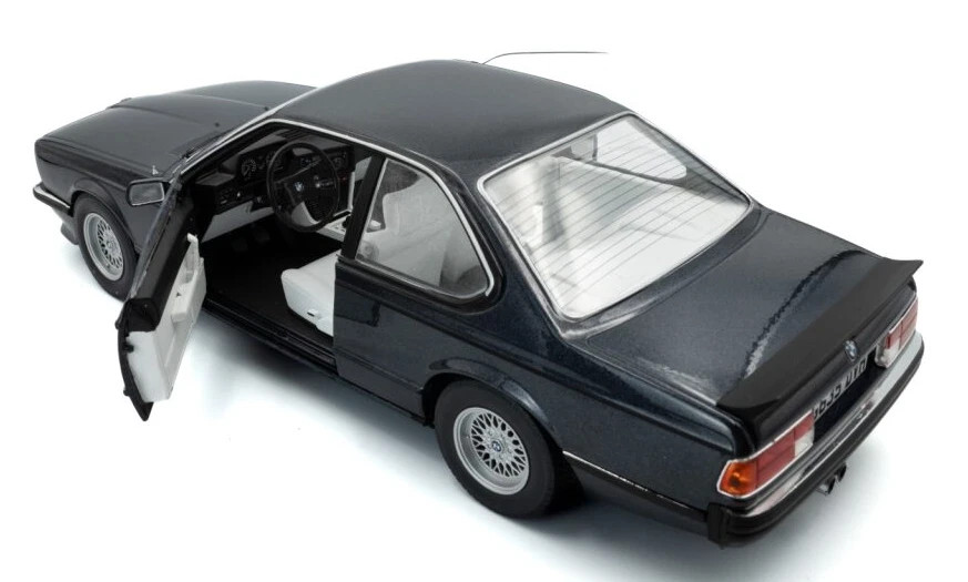 1/18 Solido 1984 BMW 635 CSi (E24) Macau (Blue) Diecast Car Model
