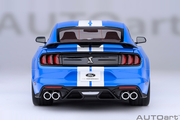 1/18 AUTOart Ford Mustang Shelby GT500 (Grabber Blue) Car Model