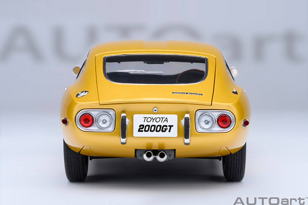 1/18 AUTOart 1967 Toyota 2000GT (Gold) Car Model