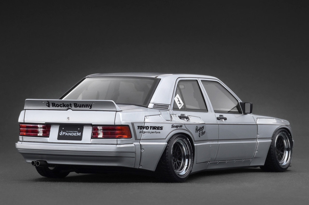イグニッションモデル　1/18 PANDEM パンデム　ベンツ　190 レッド 1/18 Ignition Model PANDEM Mercedes-Benz 190 (Silver) Car Model