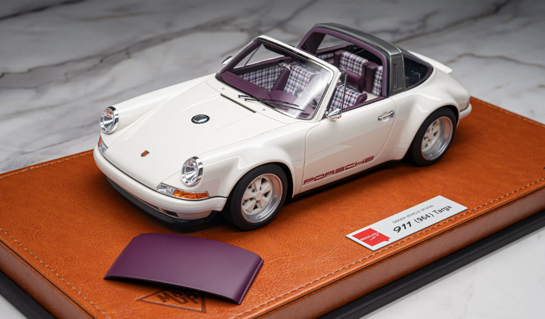1/18 Makeup Porsche 911 964 Singer Targa (Ivory White) Car Model