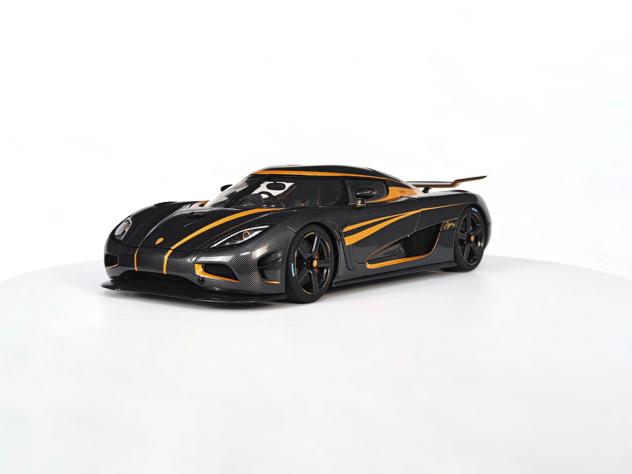 【popo】 1/18 Frontiart Koenigsegg Agera S Hundra Carbon Gold Full