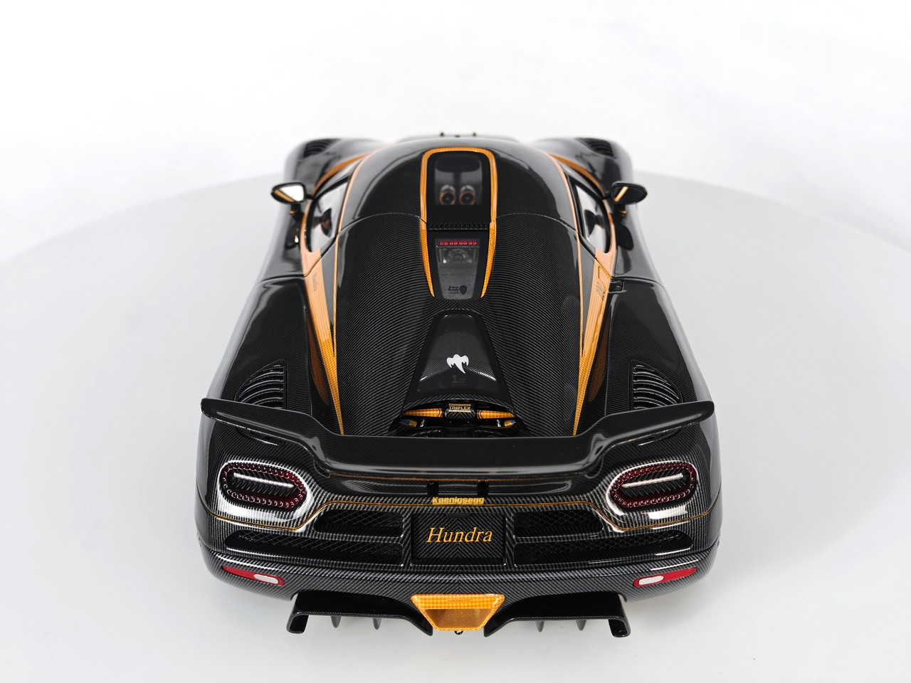 【popo】 1/18 Frontiart Koenigsegg Agera S Hundra Carbon Gold Full