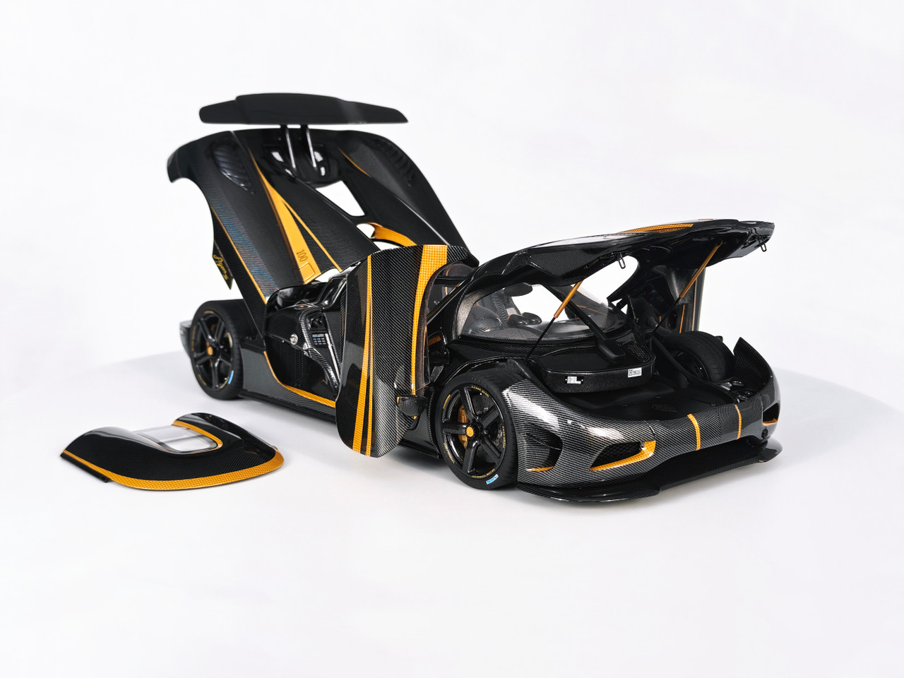 【popo】 1/18 Frontiart Koenigsegg Agera S Hundra Carbon Gold Full