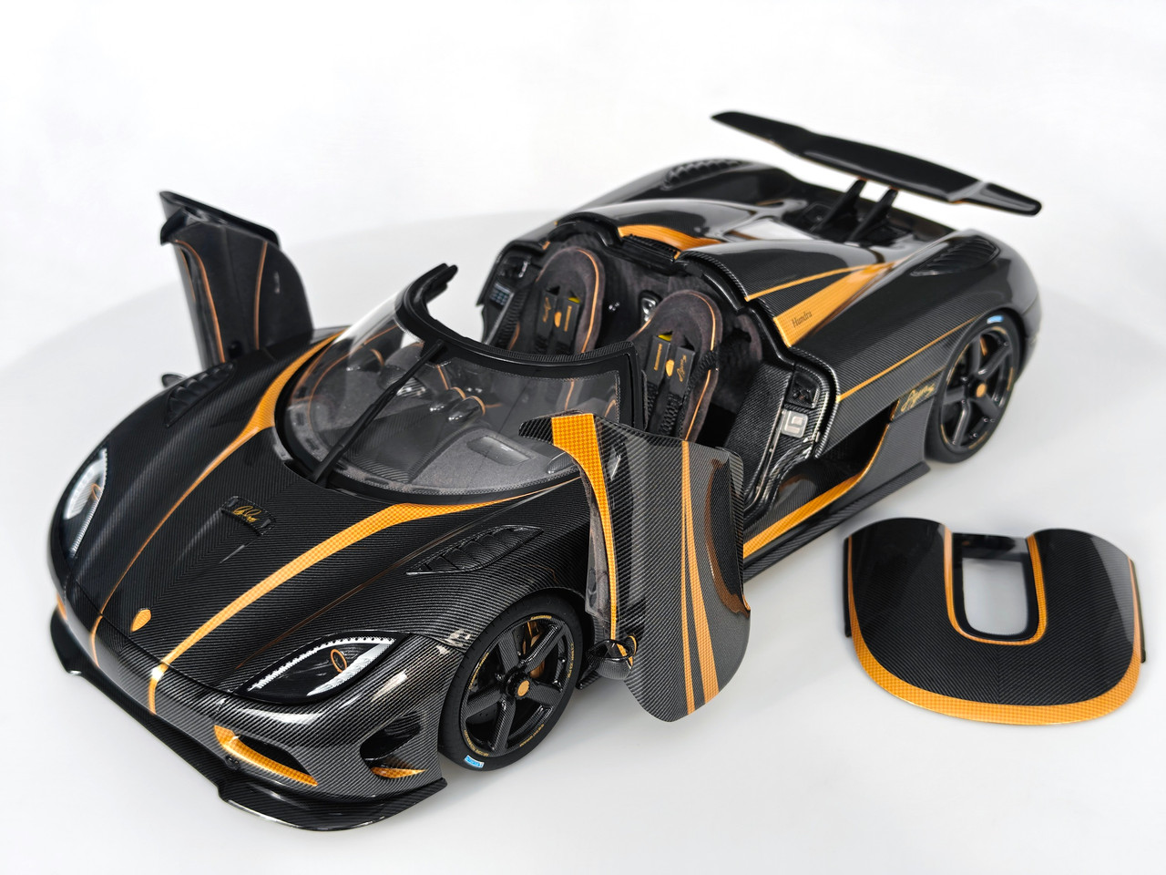 1/18 Frontiart Koenigsegg Agera S Hundra Carbon Gold Full Open Car Model Limited 100 Pieces