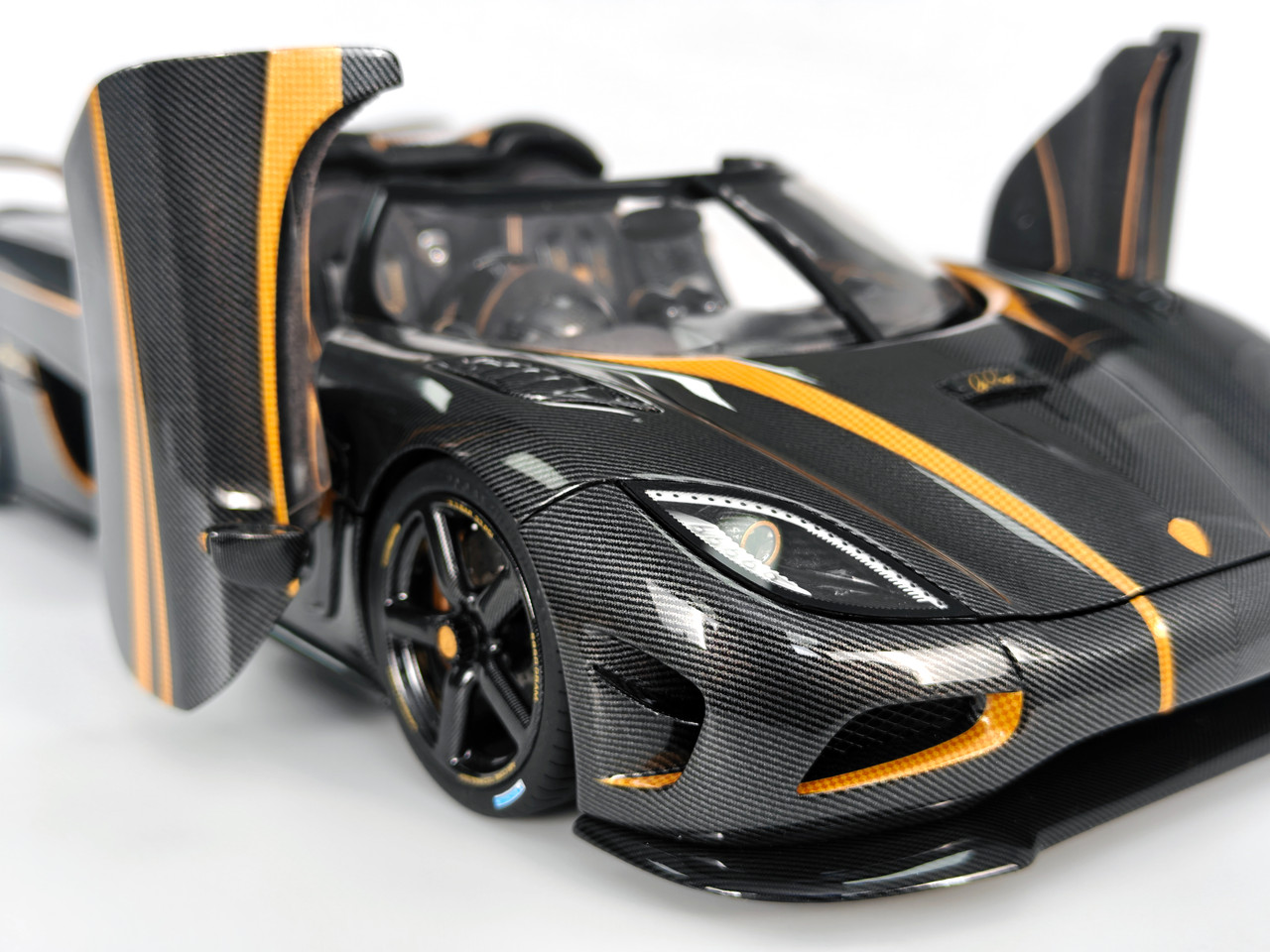 1/18 Frontiart Koenigsegg Agera S Hundra Carbon Gold Full Open Car Model Limited 100 Pieces