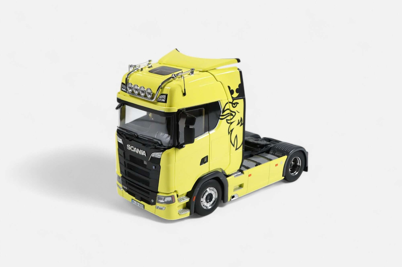 1/18 NZG Scania V8 730S 4x2 (Yellow with Vabis Logo) with Lohr Car
