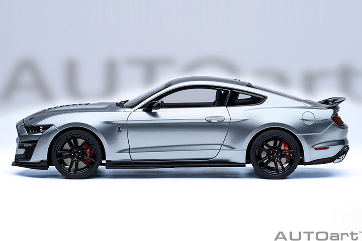 1/18 AUTOart Ford Mustang Shelby GT500 (Iconic Silver) Car Model