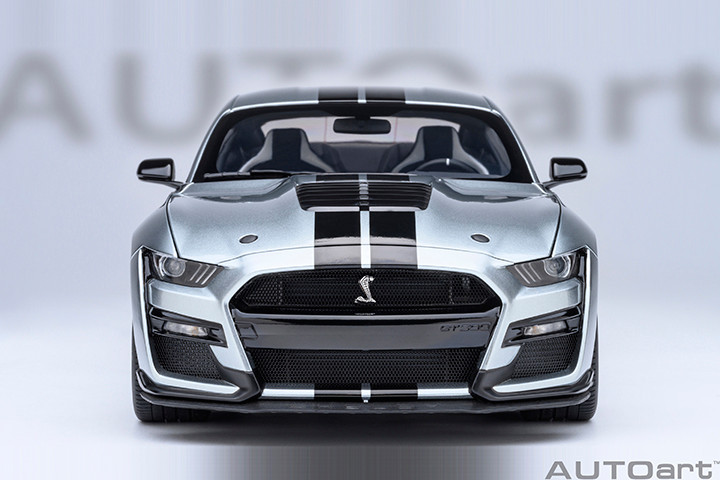 1/18 AUTOart Ford Mustang Shelby GT500 (Iconic Silver) Car Model