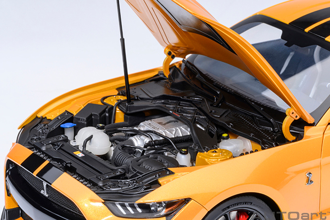 1/18 AUTOart Ford Mustang Shelby GT500 (Cyber Orange) Car Model