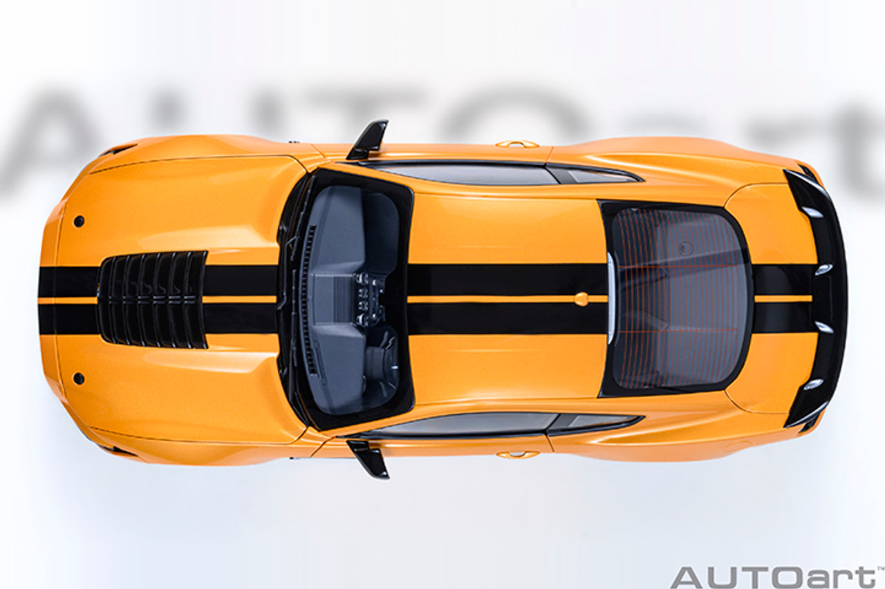1/18 AUTOart Ford Mustang Shelby GT500 (Cyber Orange) Car Model