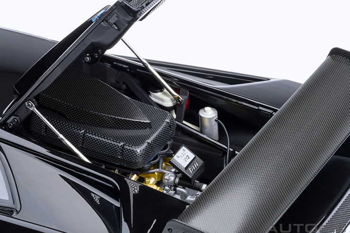 1/18 AUTOart Lamborghini Diablo GTR (Deep Black) Car Model