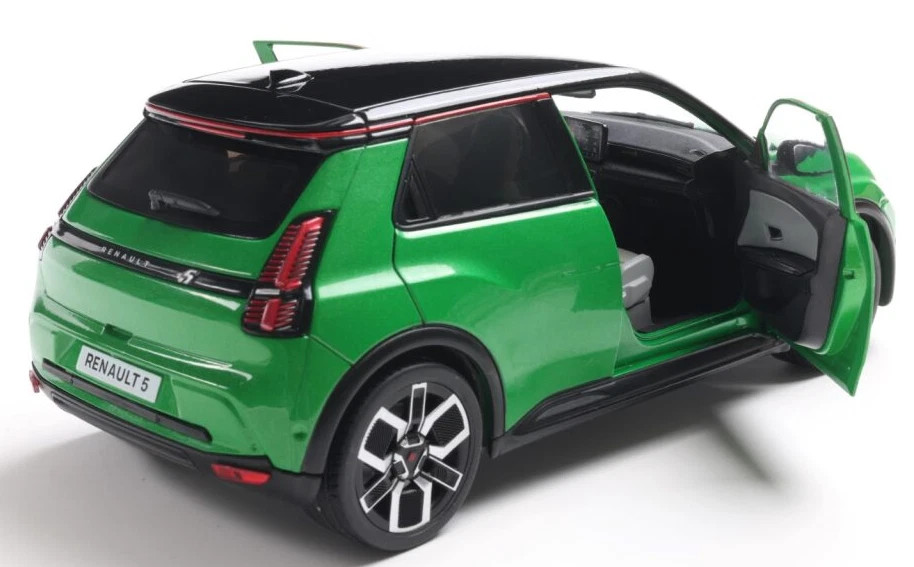 1/18 Solido 2024 Renault 5 E-Tech Vert Pop Green Diecast Car Model