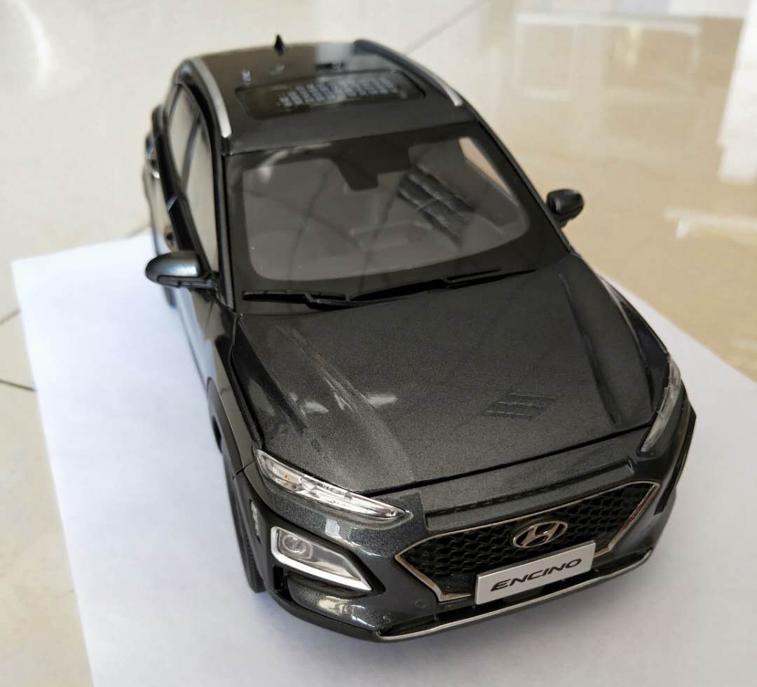 専用　XL 1/18 Dealer Edition Hyundai Kona / Encino (Grey) Diecast Car Model