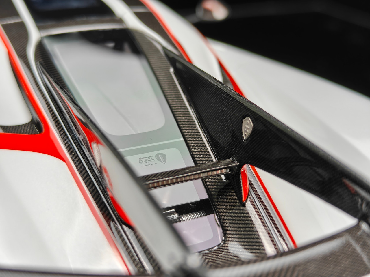 1/18 Frontiart Koenigsegg Jesko 7391 Crystal White Car Model