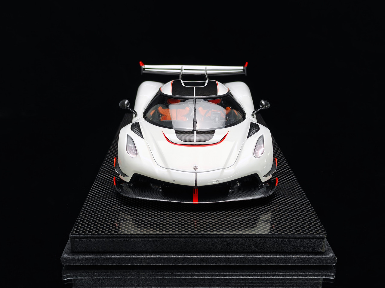 1/18 Frontiart Koenigsegg Jesko 7391 Crystal White Car Model