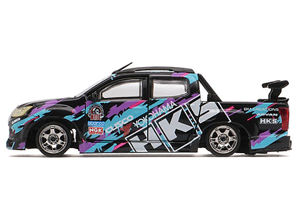 1/64 BMC 2018 Isuzu D-Max Low Rider HKS RHD (TDE2025) Diecast Car