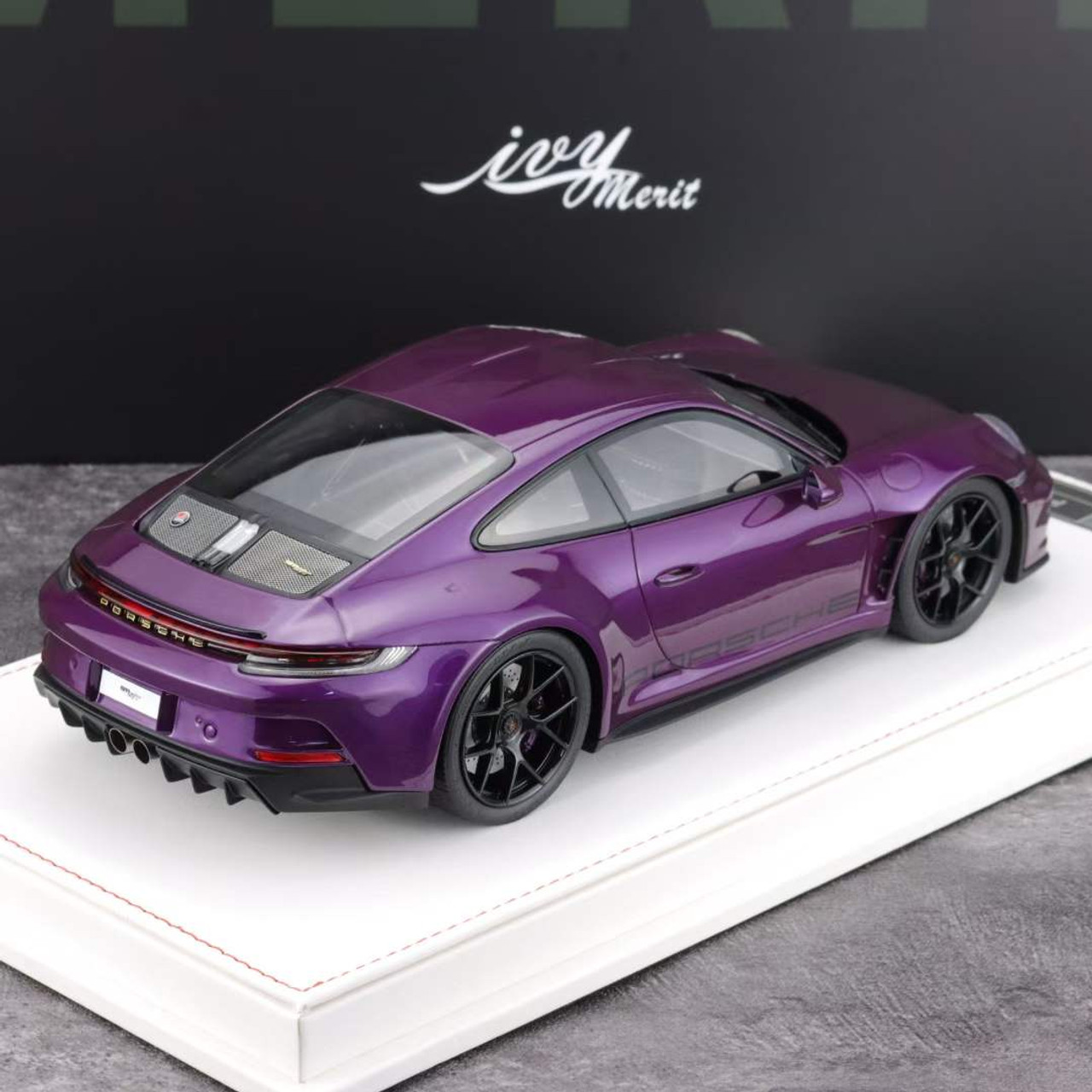 1/18 Ivy Porsche 911 992 S/T (Purple with Black Wheels) Car Model