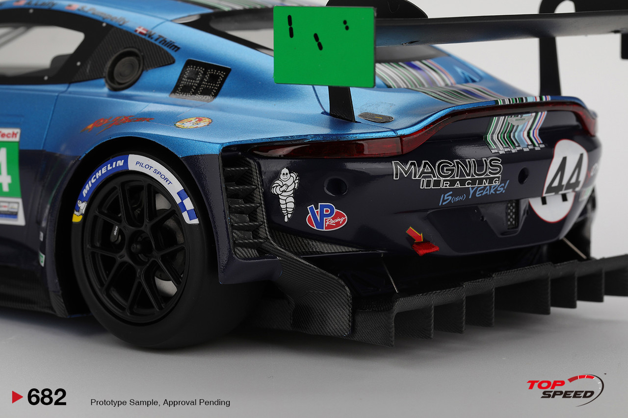 1/18 Top Speed 2025 Aston Martin Vantage GT3 EVO #44 Magnus Racing