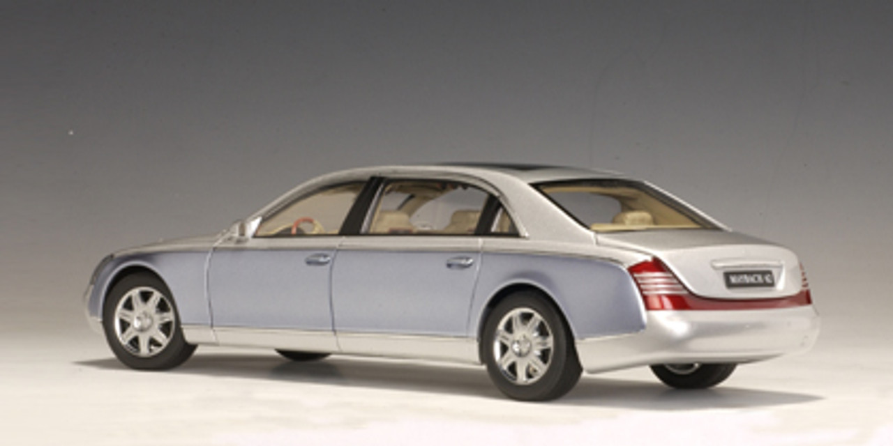 RARE 1/18 AUTOart MAYBACH 62 LWB (NAYARIT SILVER / COTED AZUR BLUE