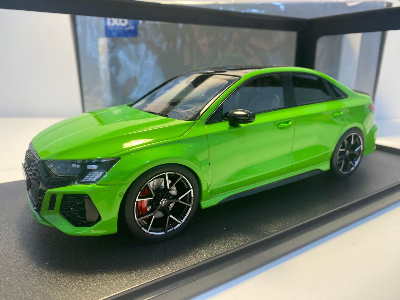 DAMAGED AS-IS 1/18 Ixo 2022 Audi RS3 (8Y) Limousine (Green) Car Model