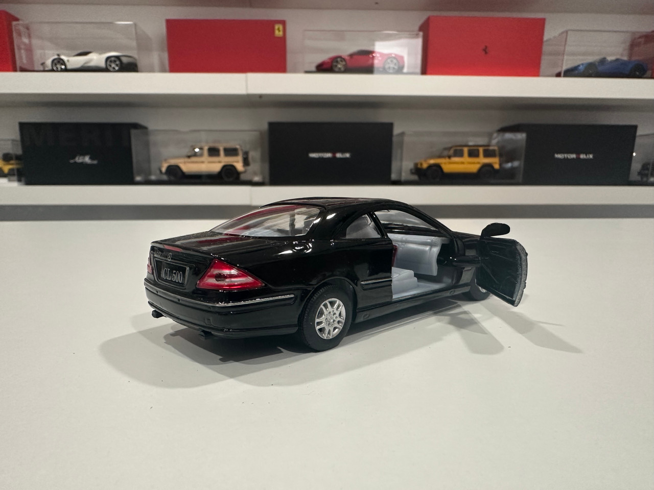 専用ページ　S-0 1/36 Kinsmart Mercedes-Benz CL500 (Black) Diecast Car Model (new