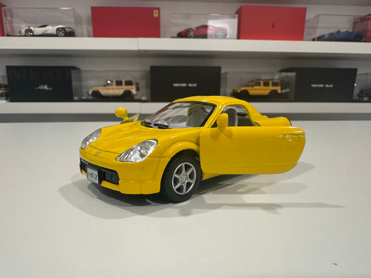 ギフト② 1/36 Kinsmart Toyota MR-2 MR2 (Yellow) Diecast Car Model (new no