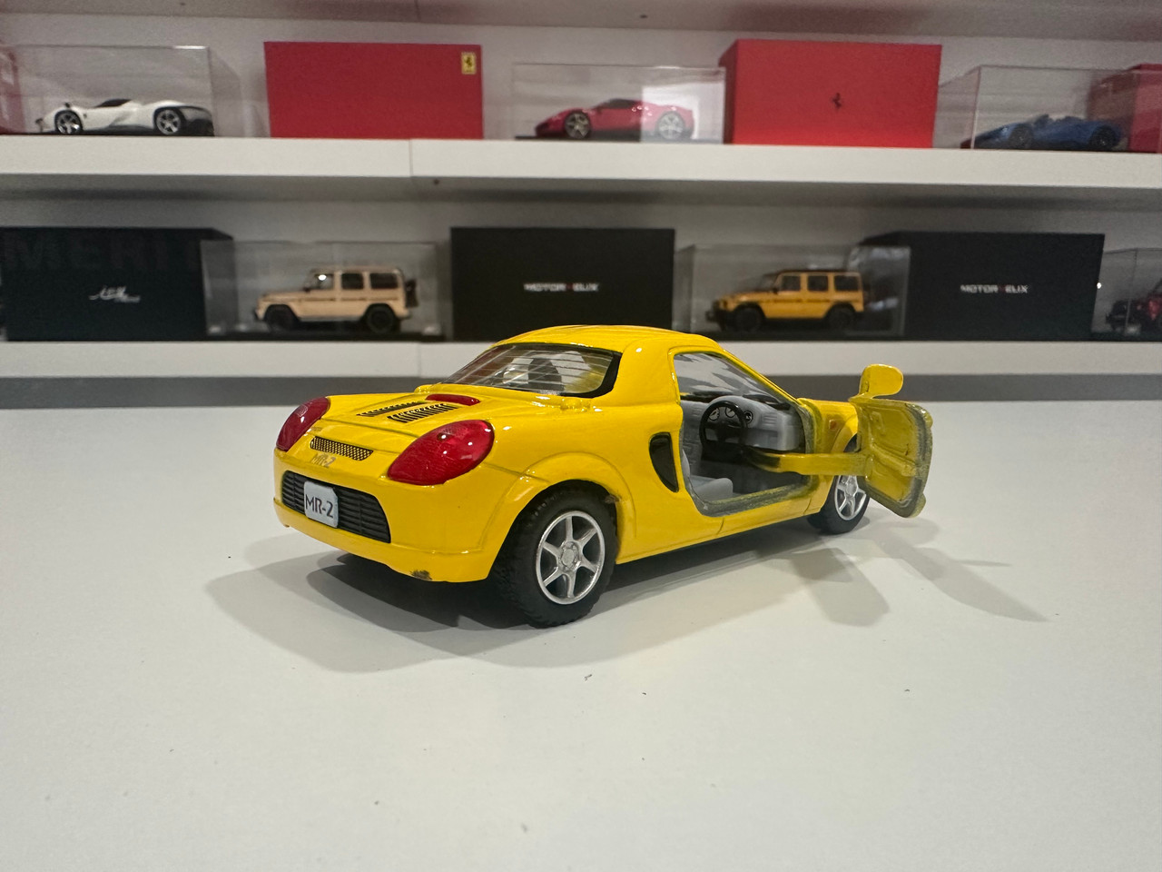 1/36 Kinsmart Toyota MR-2 MR2 (Yellow) Diecast Car Model (new no retail box)