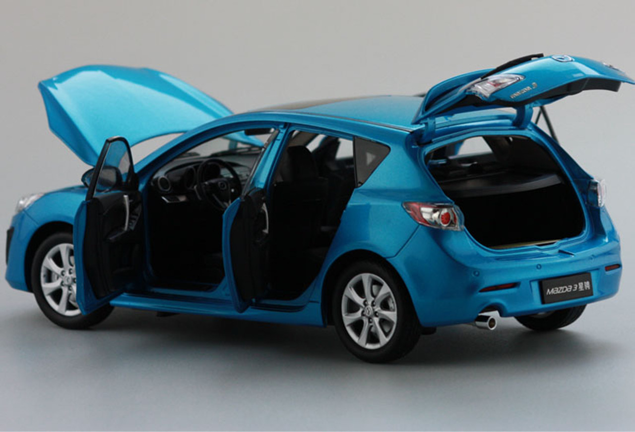 1/18 Dealer Edition Mazda 3 Hatchback 2nd Generation (BL; 2009–2013) (Blue) Diecast Car Model