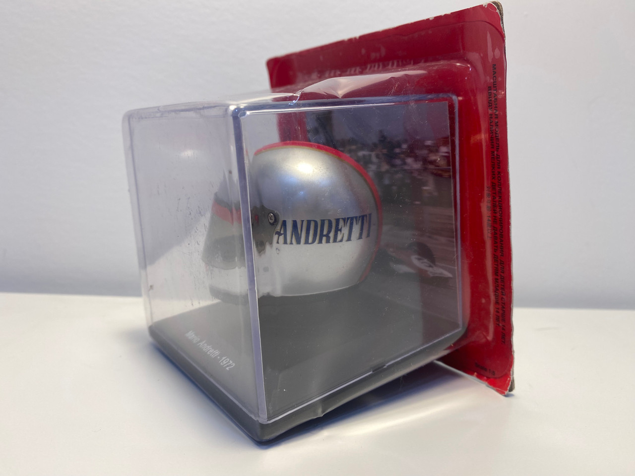 1/5 Spark 1972 Formula 1 Ferrari Mario Andretti Helmet Model