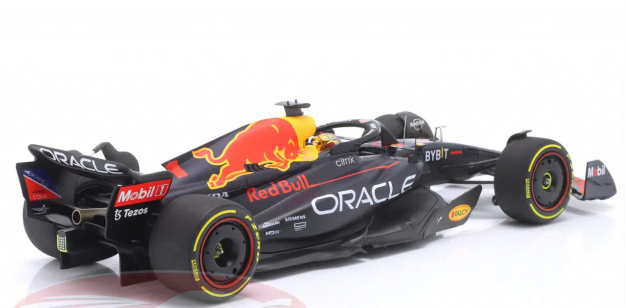 1/18 Minichamps 2022 Formula 1 Max Verstappen Red Bull RB18 #1 Winner Abu Dhabi GP Car Model Limited 111 Pieces