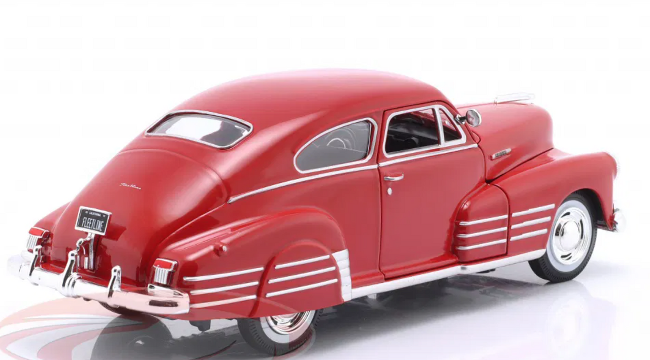 1/24 Maisto 1948 Chevrolet Fleetline Aerosedan (Red) Diecast Car Model