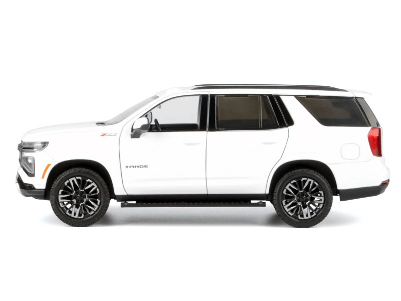 ホワイト 2025 Chevrolet Tahoe Z71 White 