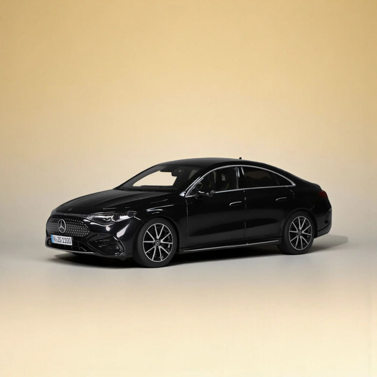 Mercedes Benz メルセデスベンツ CLA-CLASS 1/18 1/18 NZG Mercedes-Benz CLA Coupé HEV (White) Diecast Car Model