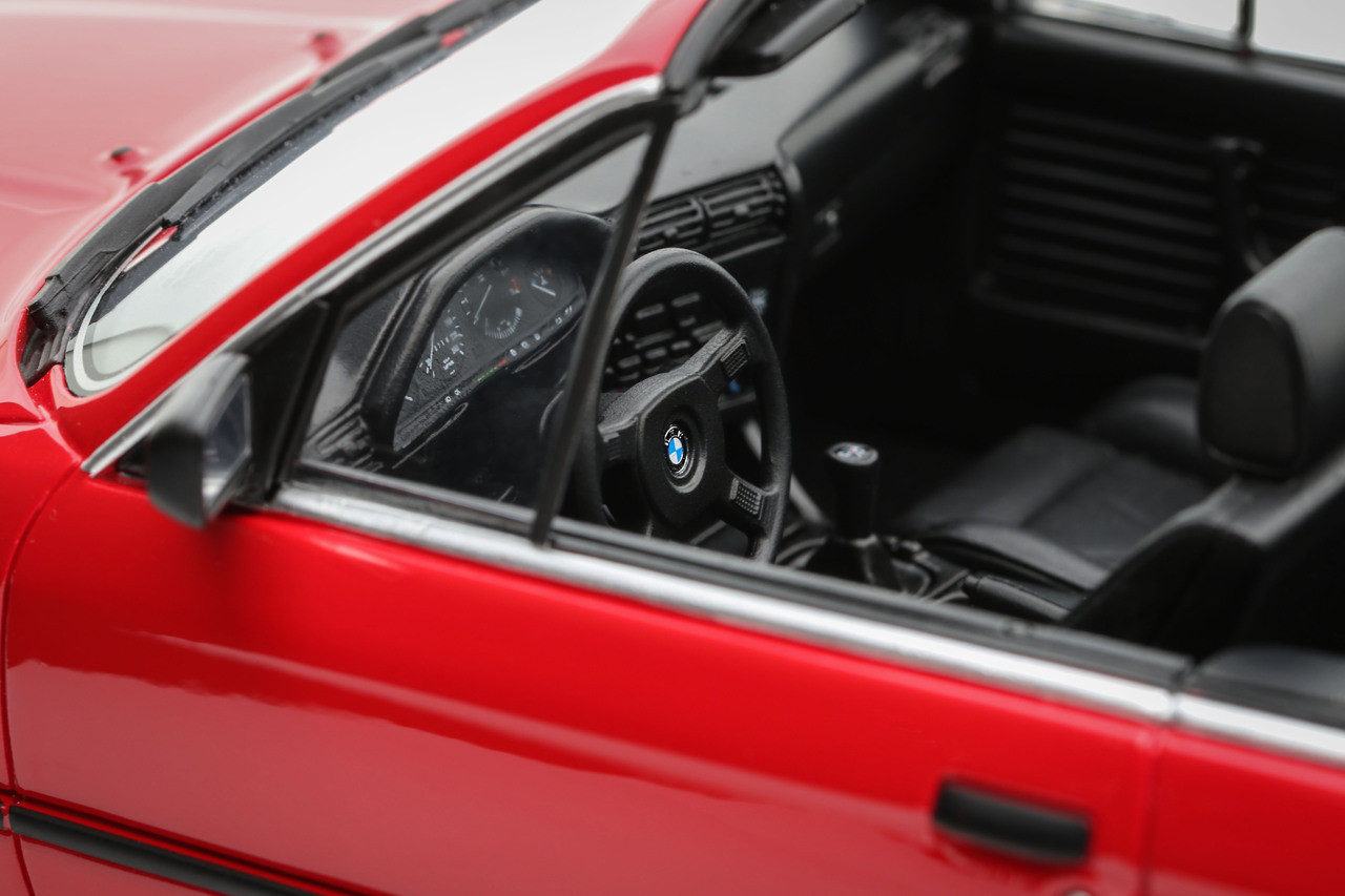 1/18 OTTO 1986 BMW E30 325i Convertible (Bright Red) Car Model