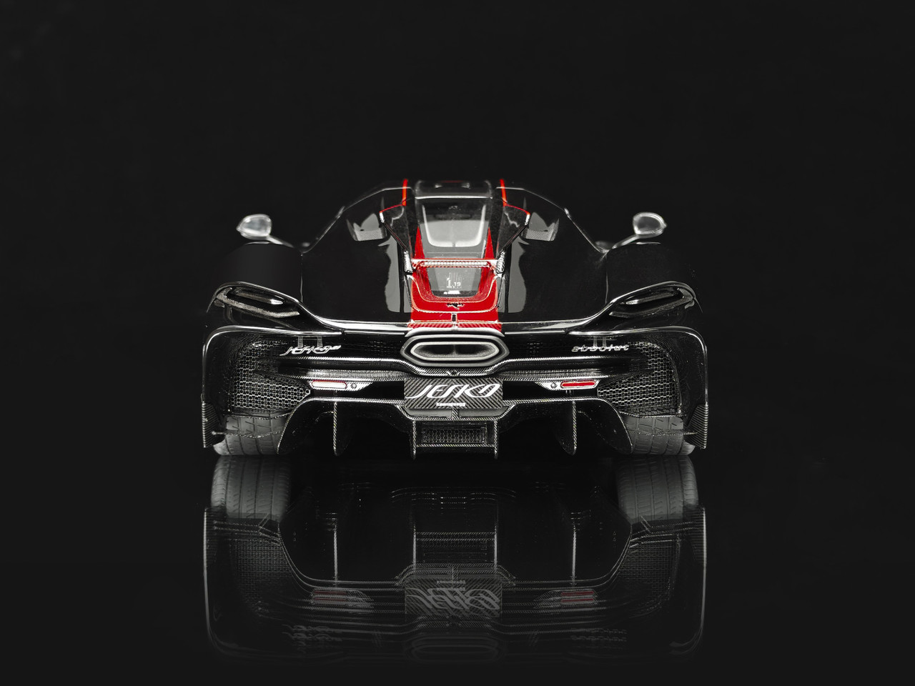 1/18 Frontiart Koenigsegg Jesko Absolut 7355 (Jet Black with Red