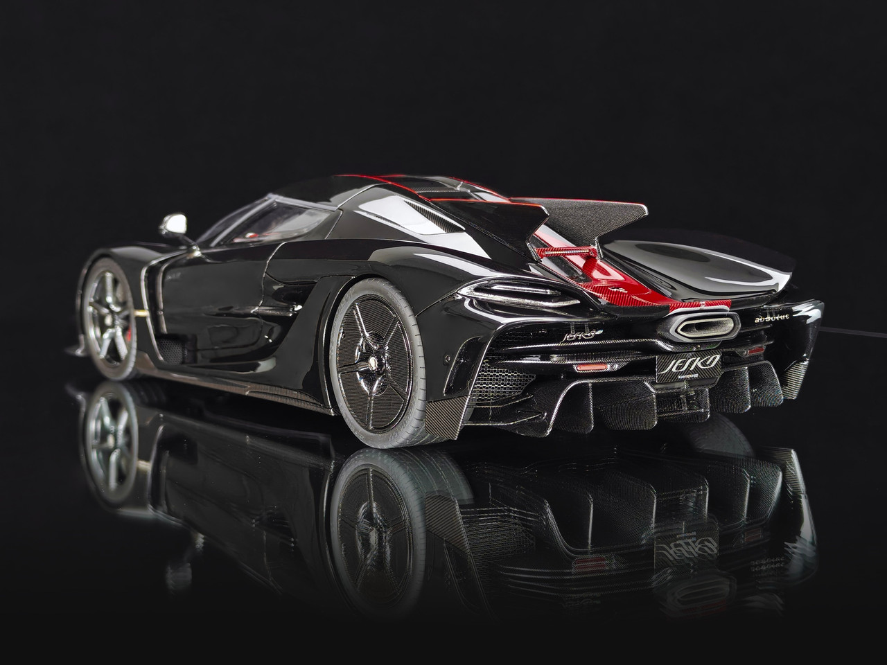 1/18 Frontiart Koenigsegg Jesko Absolut 7355 (Jet Black with Red