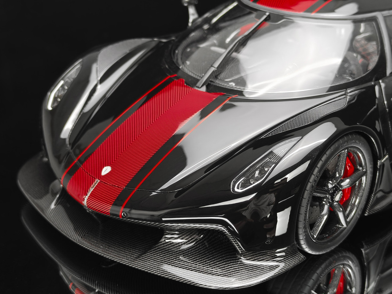 1/18 Frontiart Koenigsegg Jesko Absolut 7355 (Jet Black with Red