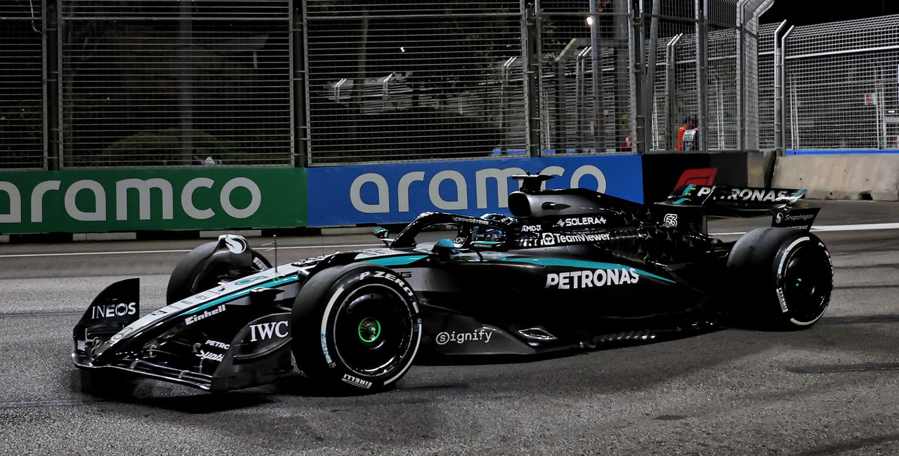 1/18 Minichamps 2025 Formula 1 Mercedes-AMG Petronas F1 Team W16 E