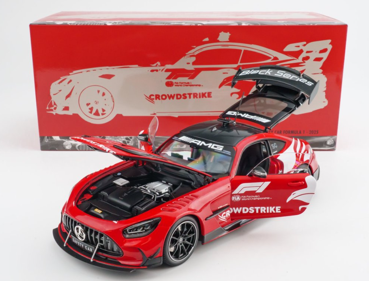 1/18 Minichamps 2025 Formula 1 Mercedes-AMG GT Black Series Safety Car Full Open Diecast Car Model