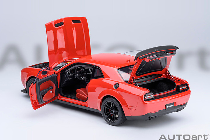 1/18 AUTOart 2022 Dodge Challenger SRT Jailbreak (Torred Red) Car