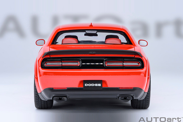 1/18 AUTOart 2022 Dodge Challenger SRT Jailbreak (Torred Red) Car