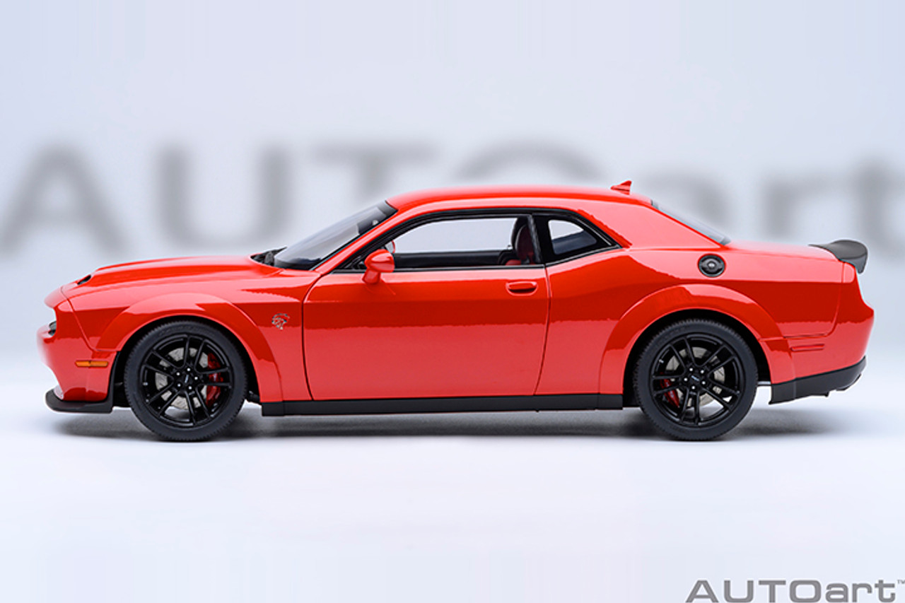 1/18 AUTOart 2022 Dodge Challenger SRT Jailbreak (Torred Red) Car Model